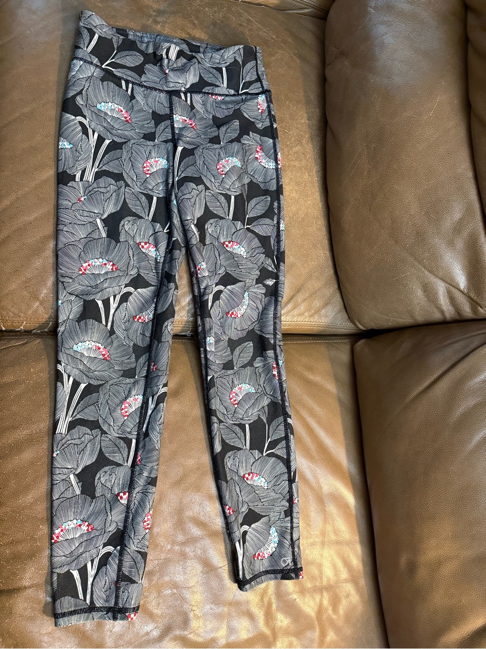 GAP Black Floral Leaf Print Leggings with Pink & Blue Accents